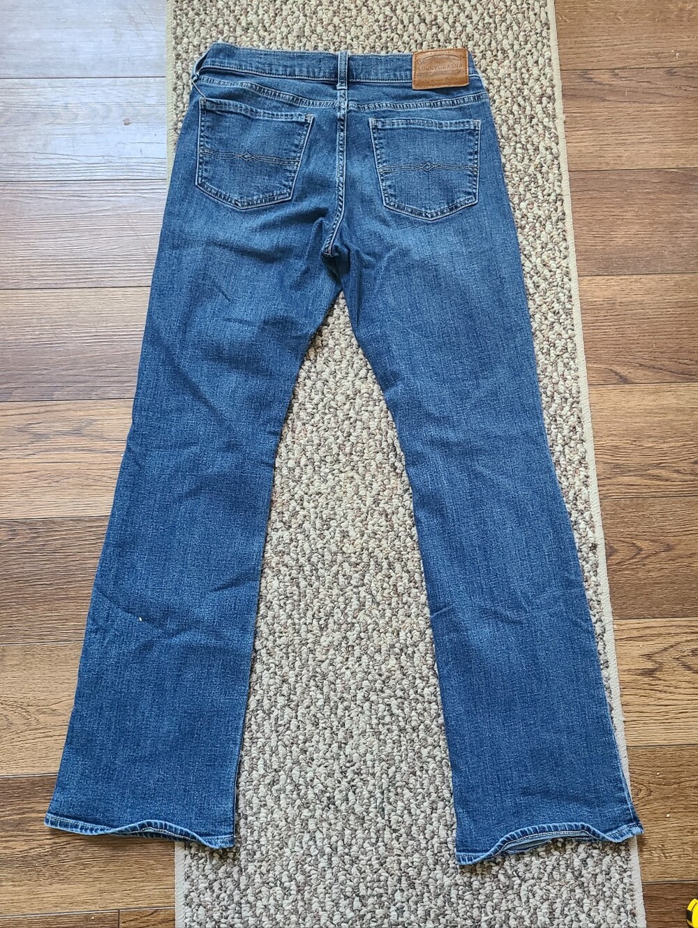 Lucky Brand Sweet Midrise Boot 8/28R Jeans